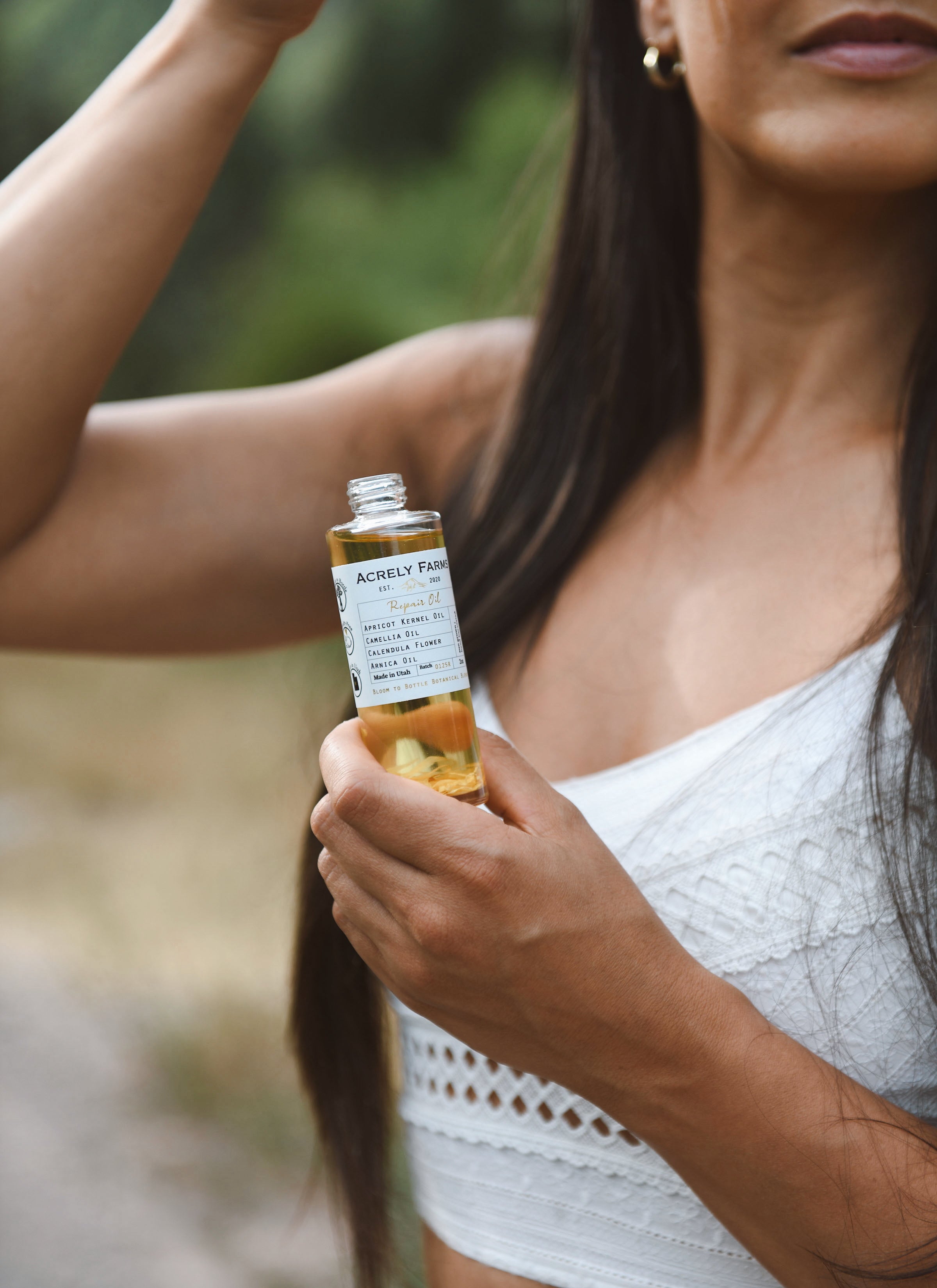 Winter Skin Rescue: Gold Oil vs. Repair Oil
